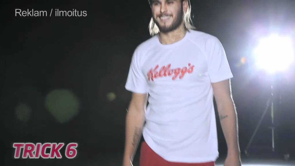 Trick 6 - Two-hand-toss