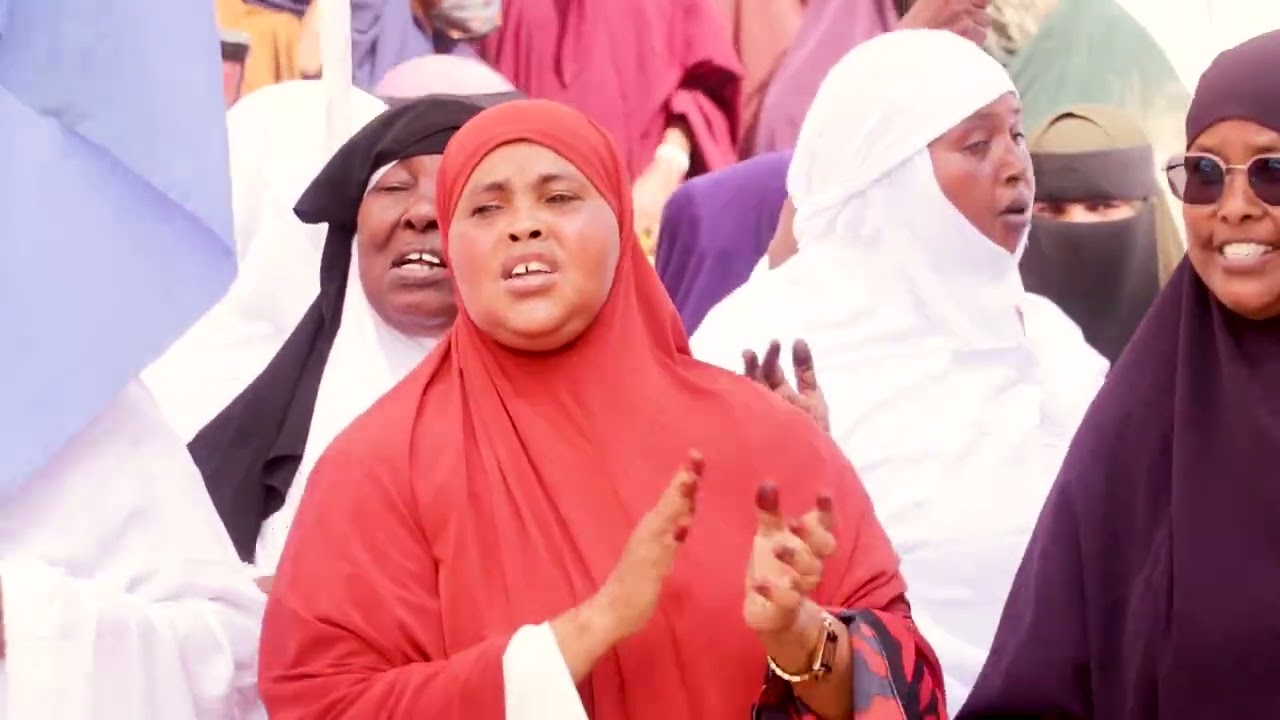 Kusimaha Guddoomiyaha Gobolka Banaadir oo dhagax dhigay waddoyin Interlock ah oo laga Hirgelinayo...
