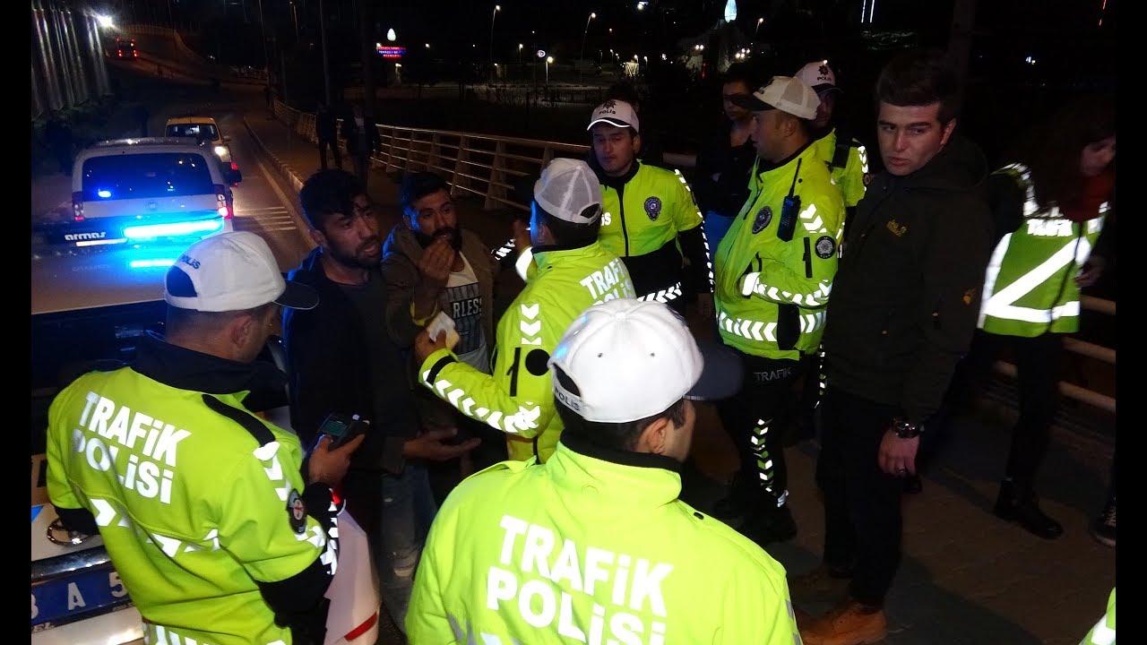 ALKOLL&Uuml; S&Uuml;R&Uuml;C&Uuml; POLİSTEN KA&Ccedil;AMADI