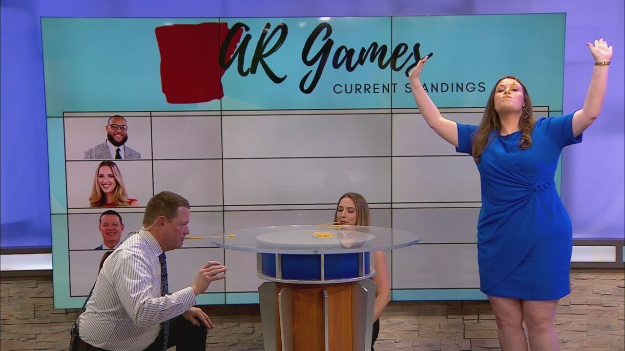 AR Games: Pat, Jessica & Julianna takes on Pasta Stack