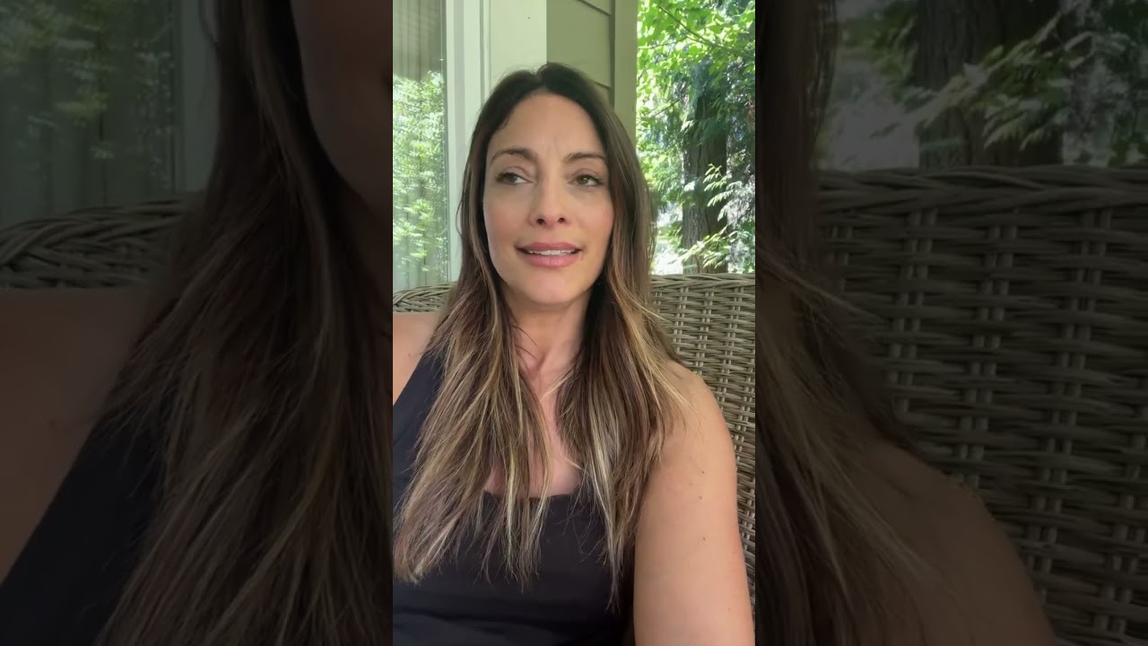 Q&A With Erica Cerra On Cameo!