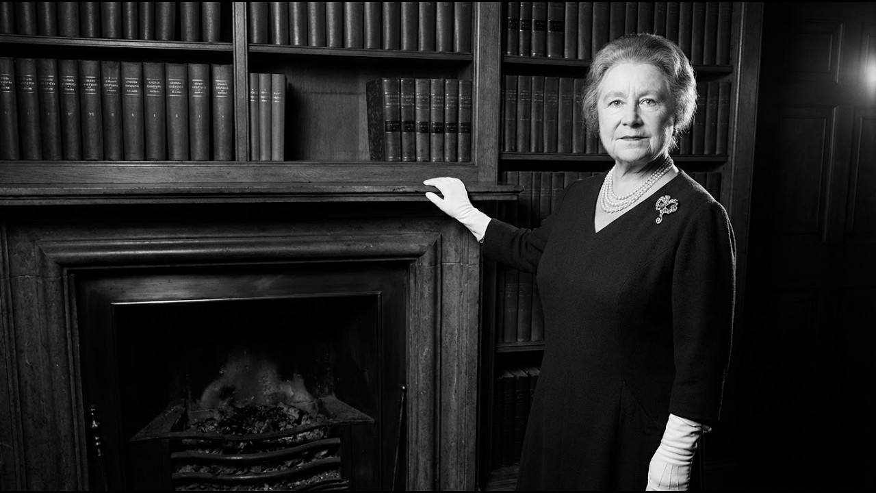 Reconstructing the Queen Mother's Secret Will