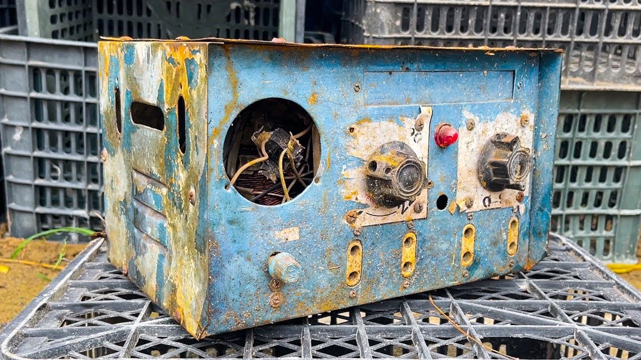 How To Turn A Voltage Stabilizer Into Large Capacity Battery Charger // Restore Of Power Stabilizers
