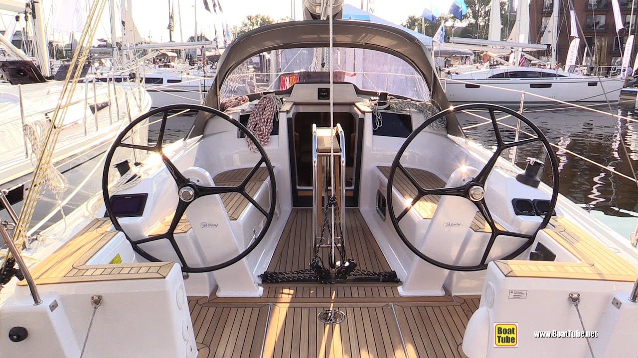 2015 Hanse 315 Sailing Yacht - Deck and Interior Walkaround - 2015 Annapolis Sail Boat Show