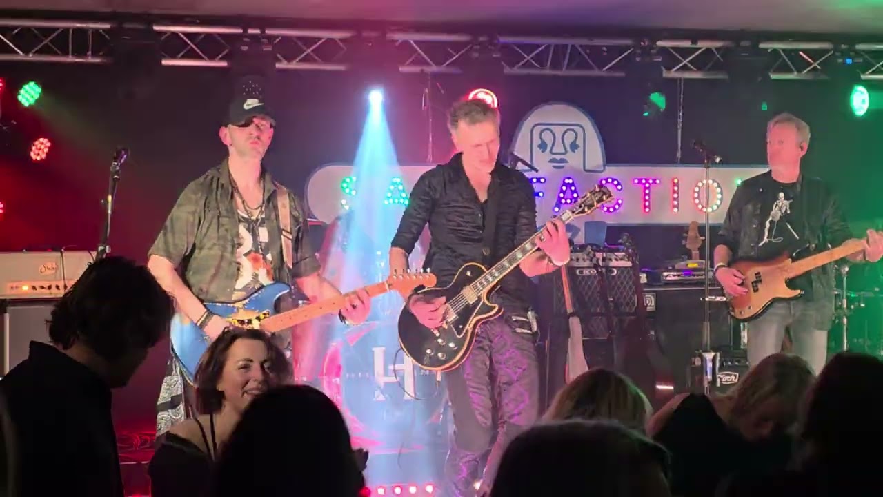 Radar Love versie van DI-RECT (inclusief drumsolo) super vet gespeeld door Hillstone Coverband