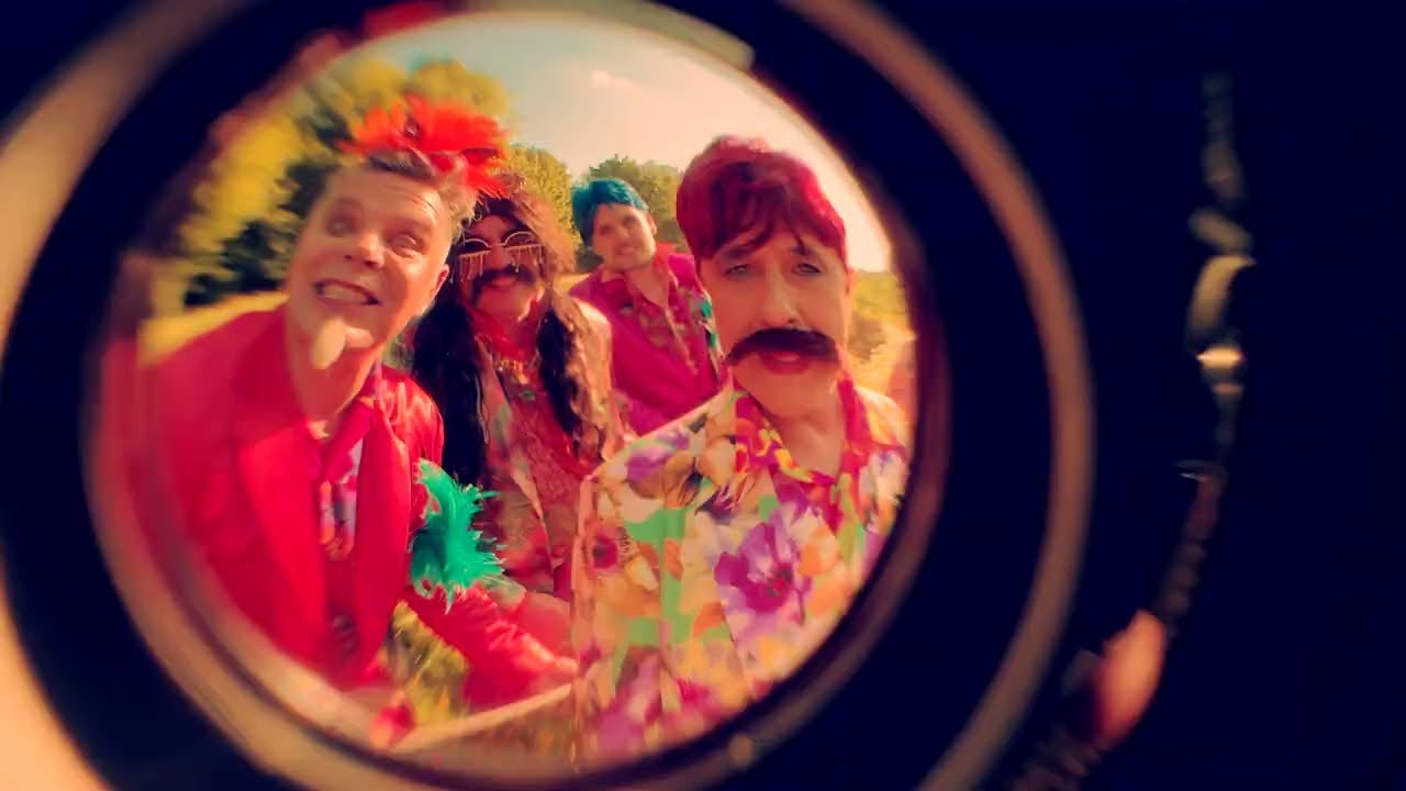 Let 3 - Lassie (Official video)