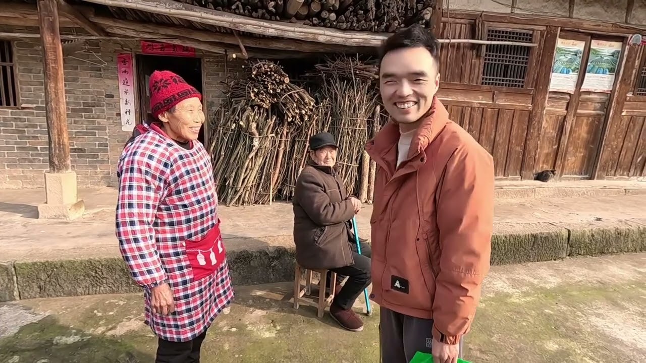 不离不弃46年，从年轻妹子到两鬓斑白！#抖音商城