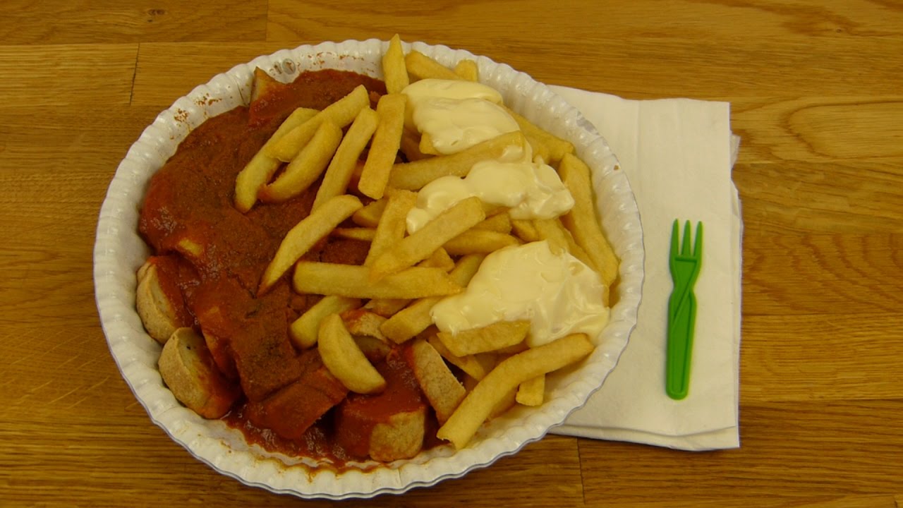 Zur Bratpfanne - Berliner Currywurst | Meatball / Boulette | Fries