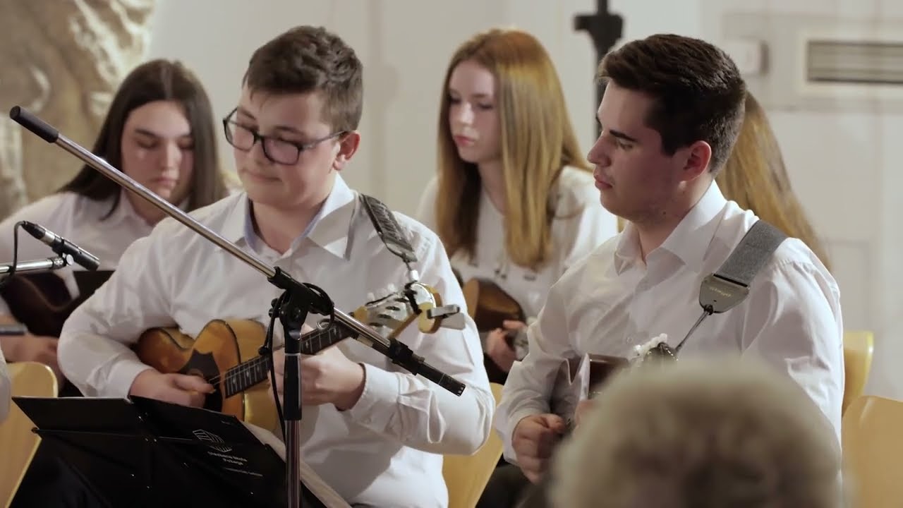 46. MFUTG Tamburaški orkestar GŠ Požega TAMBURAŠKI DIVERTIMENTO - Siniša Leopold