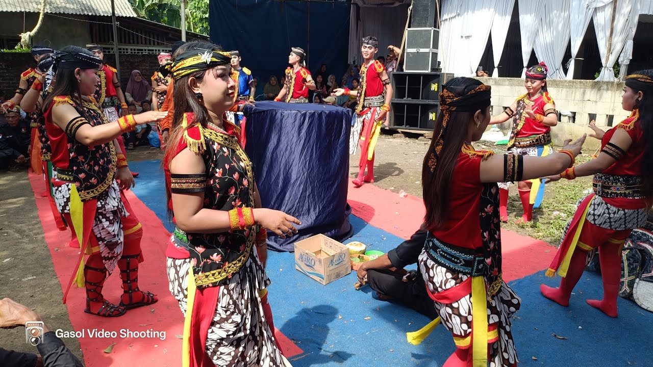 SINTRENAN-EBEG HAYUNING KENCANA SARI LIVE WLAHAR 