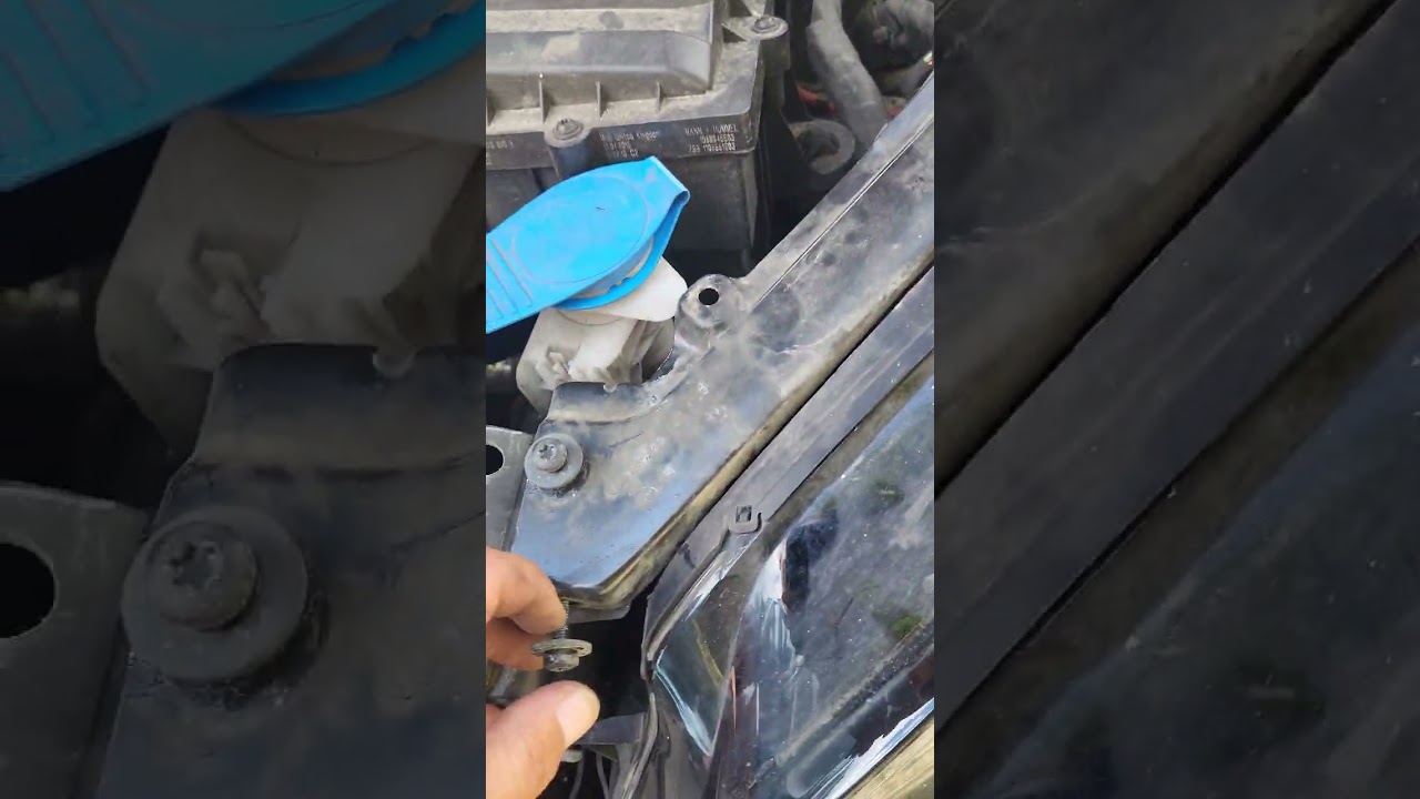 VW GOLF MK7 replacement xenon bulb on bixenon lamp