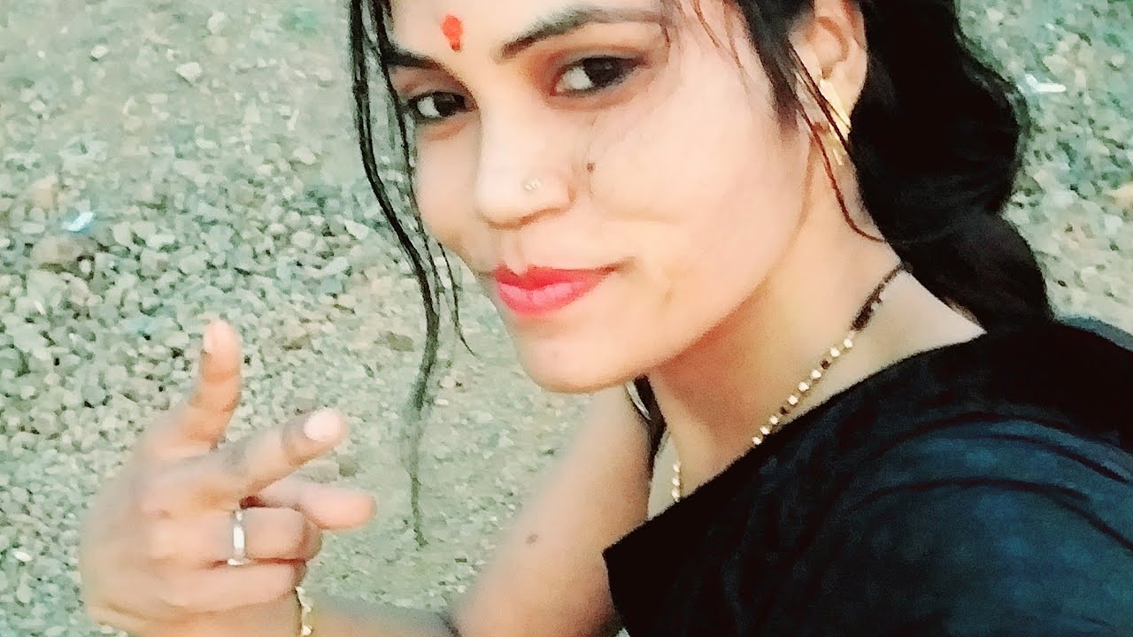 Anita Bhwre 122 लाइव है!