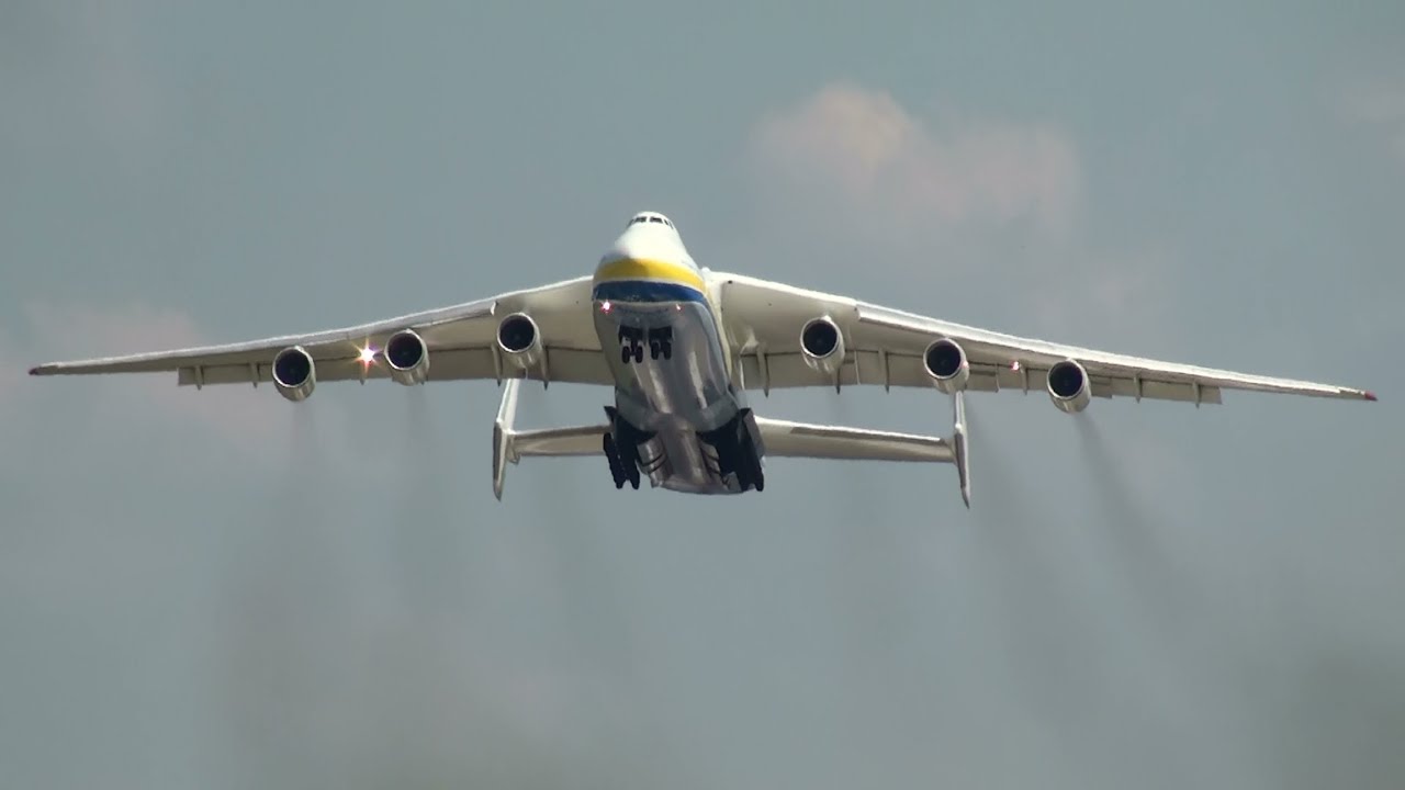 Antonov An 225 Mriya Takeoff at Leipzig Halle Airport in Germany (full HD)