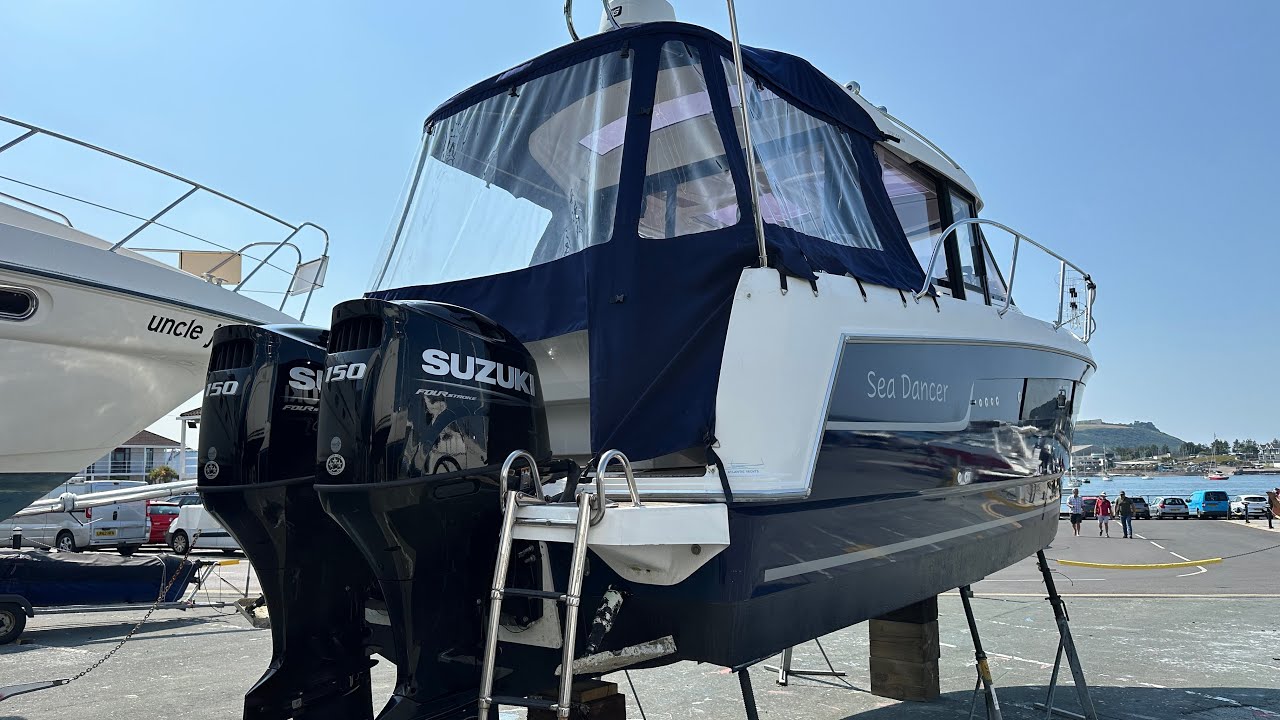 New engines. Jeanneau Merry Fisher 855 (2013)