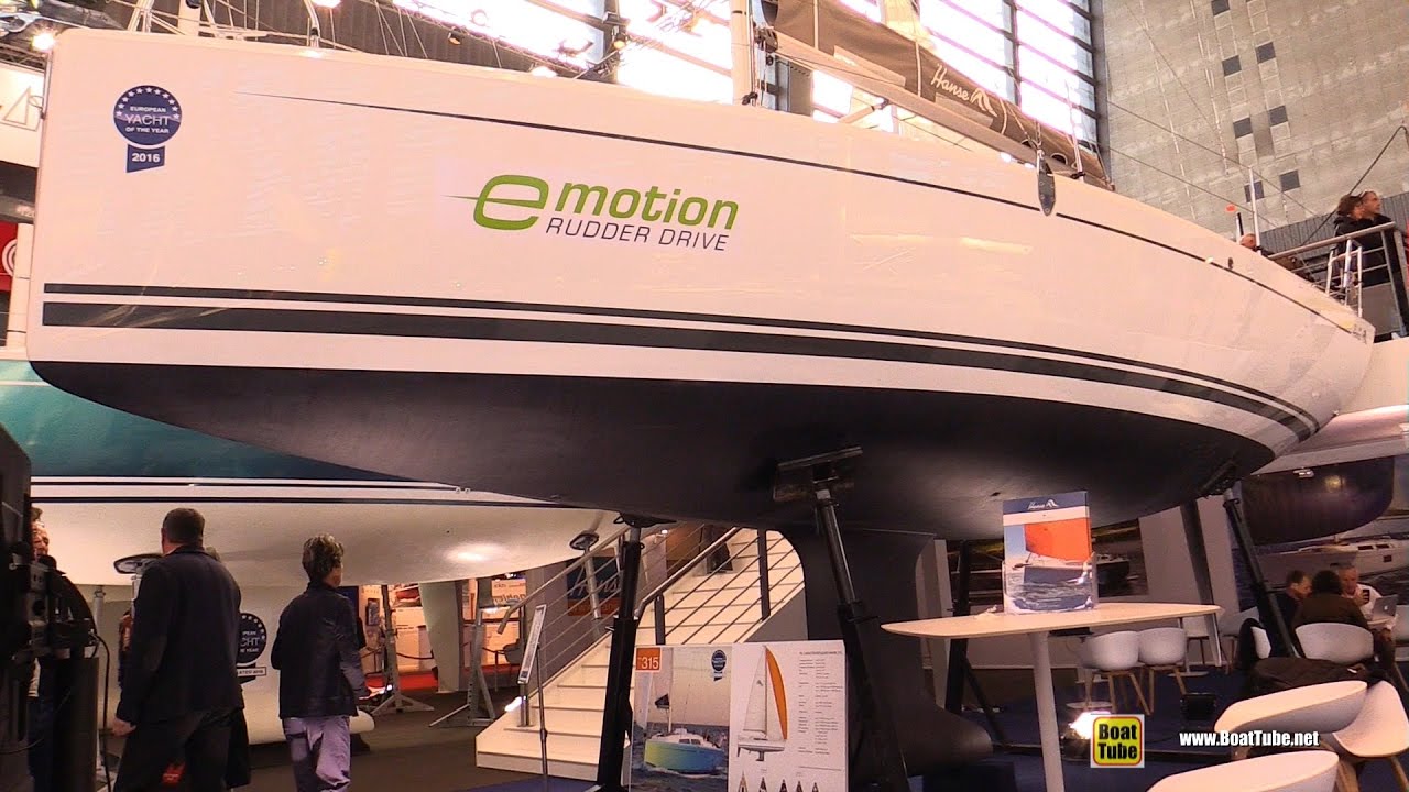 2017 Hanse 315 Sailing Yacht - Deck, Hull and Interior Walkaround - 2016 Salon Nautique Paris