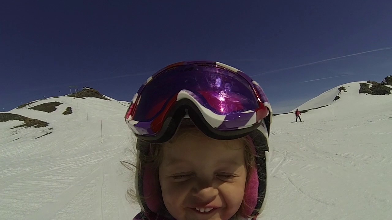 2 years old girl skiing awesome Ellie ski movie season 2017