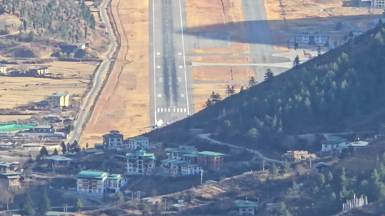 Stunning View of How Landing at World's Most Dangerous APPROACH at Paro Airport, Bhutan looks like!!
