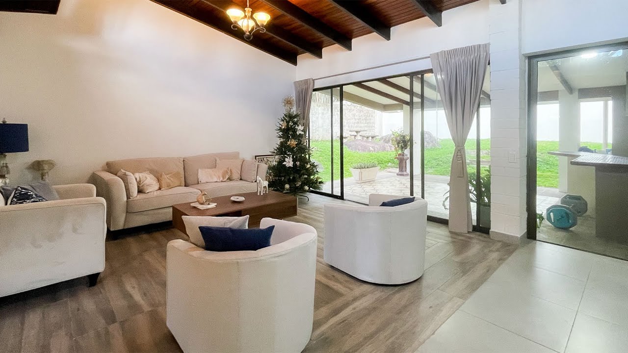 LIVE TOUR - Casa Linda: One-level House with Large Garden in Gated Community