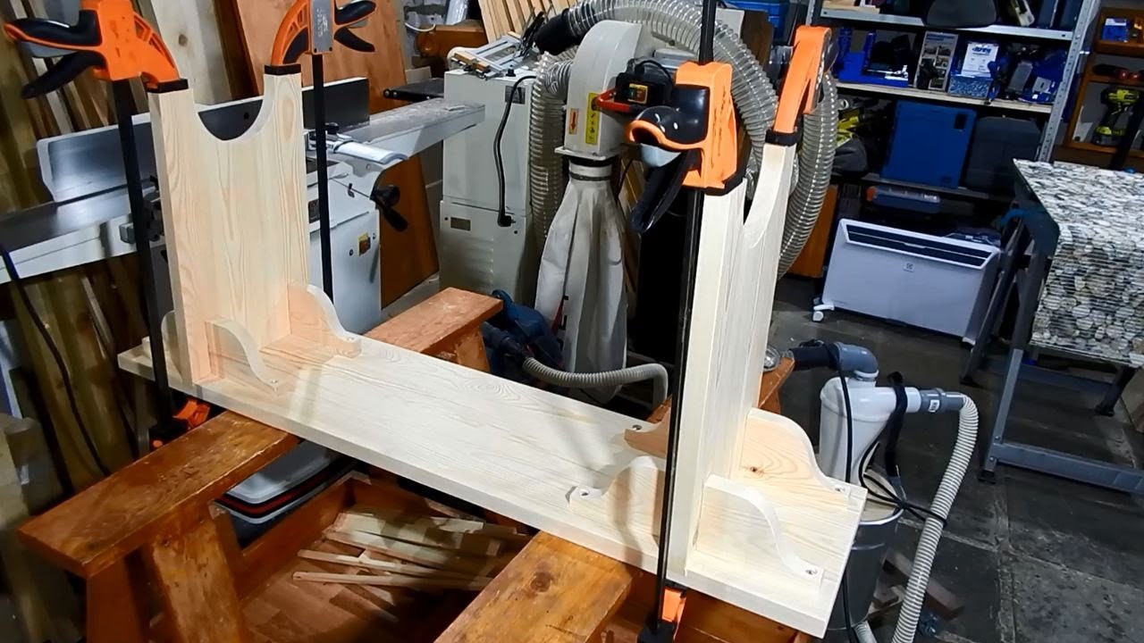Stable shaker stand