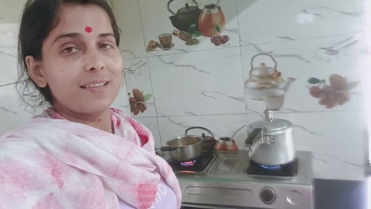 ❤️ Simple Indian Family Vlog | Pooja, Breakfast & Ghar Ka Kaam | PriyakiLifeStory.