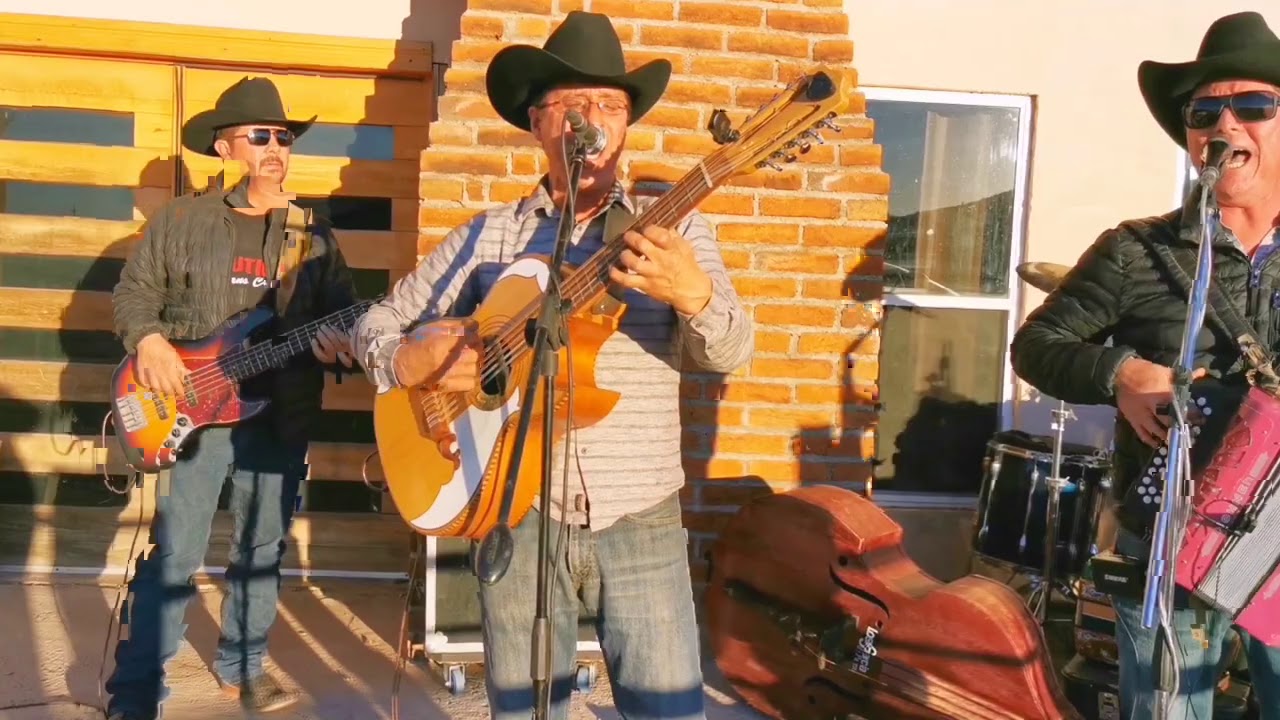 LOS GARCÍA DE PARRAL (OFICIAL) 