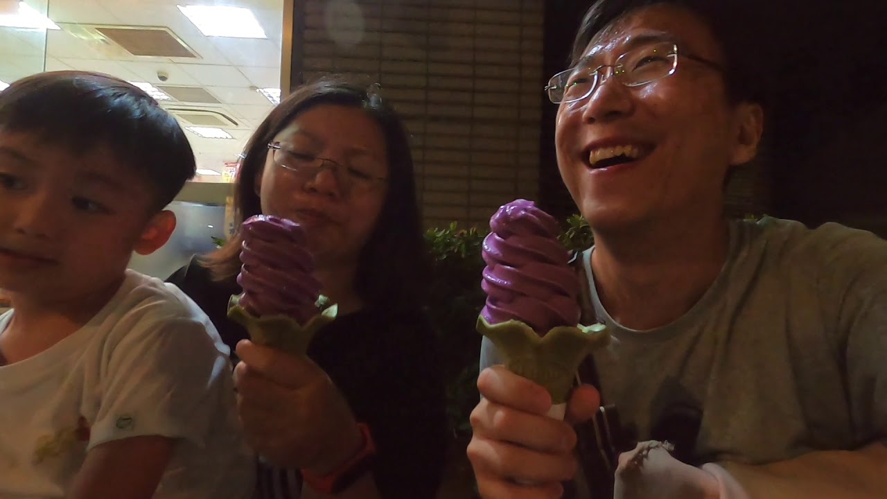 澎湖仙人掌霜淇淋！深夜全家一起坐在超商門口吃冰聊天