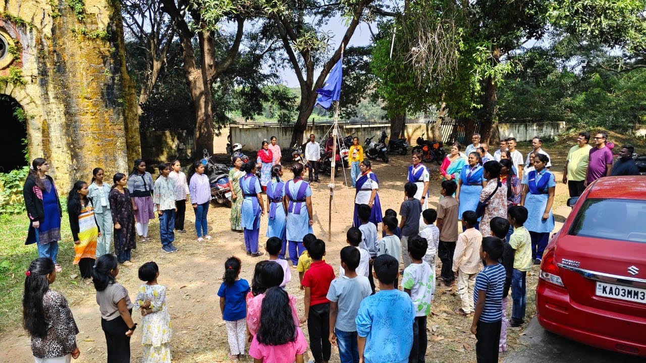 ನಮ್ ಕ್ಲಾಸ್ ಹೇಗ್ ಆಗಿದೆ ನೋಡಿ😕|@varshitha_naik |#kivanshi 