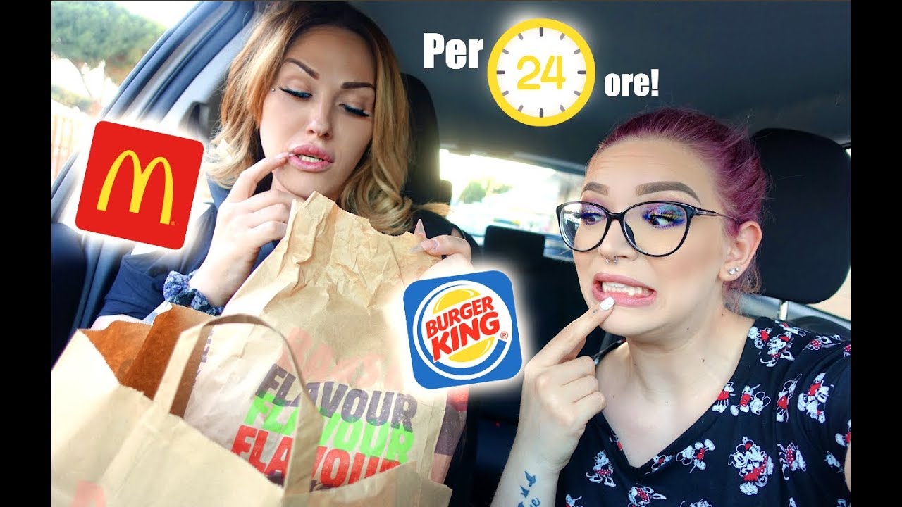 LA PERSONA DAVANTI A ME DECIDE COSA DEVO MANGIARE PER 24 ORE !!!