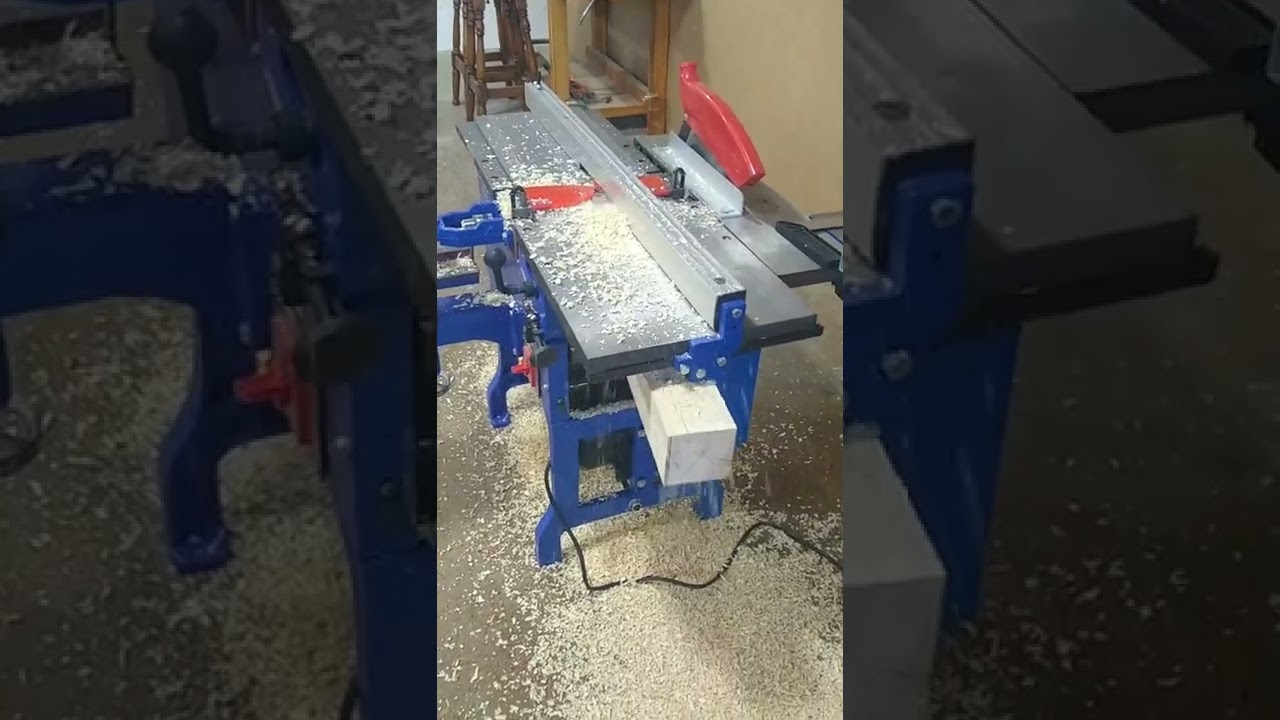 m&aacute;quina combinada de carpinter&iacute;a  en pleno  funcionamiento