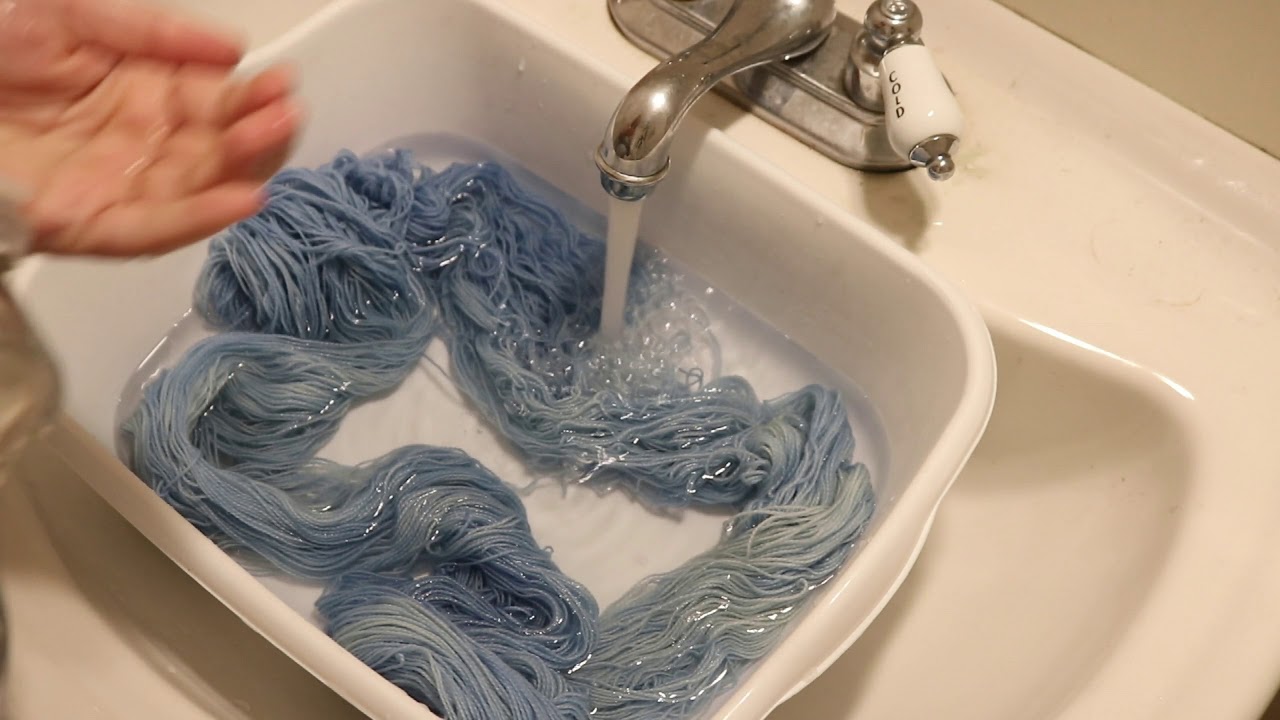 Kettle Dyeing a Pastel Sock Yarn in Commercial Acid Dye