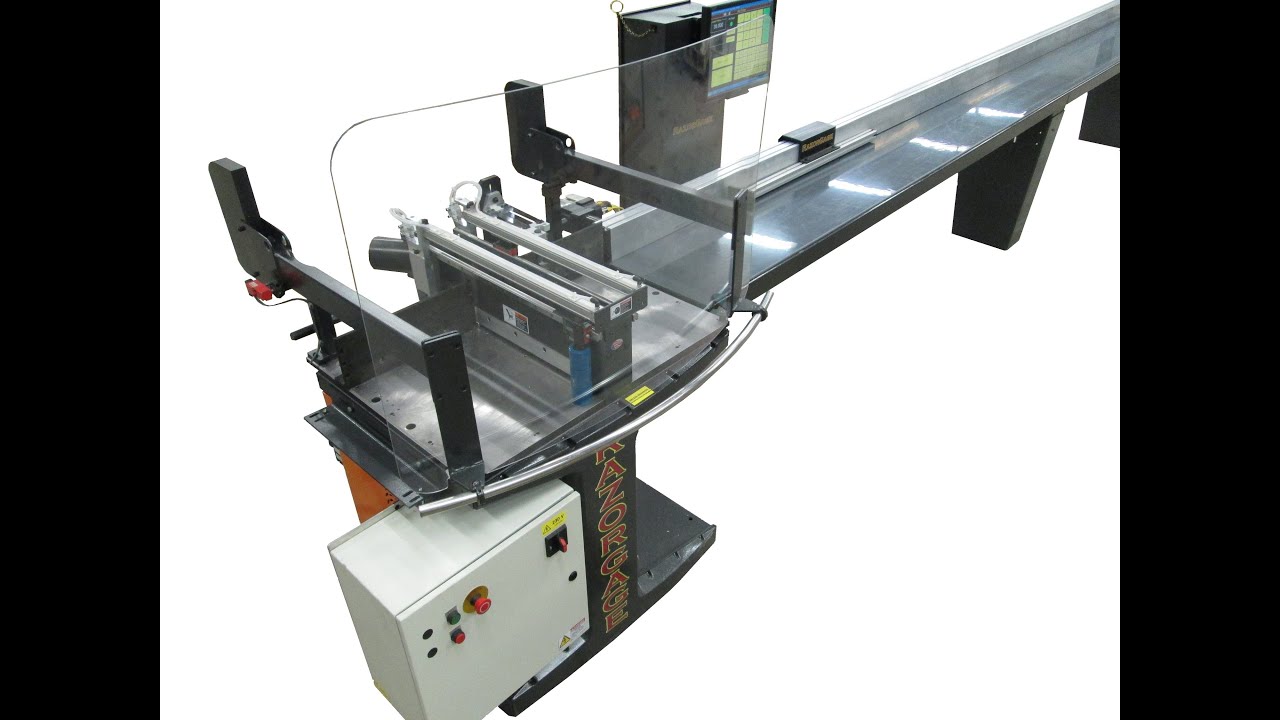 RazorGage&rsquo;s AutoPusher Optimizing Saw System Cutting Wood