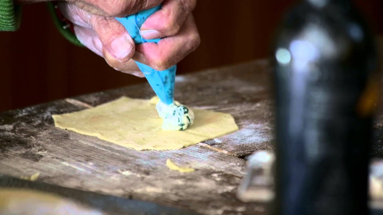 Antonio Carluccio Cooking Class - Raviolo Surprise