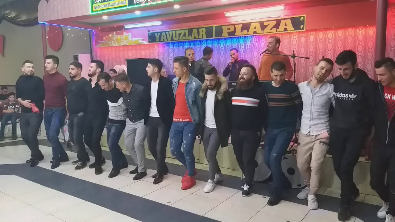 افراح التركمان سوريا الا لا تجوز على مرتي بس جكاره بحماتي😜😂👌لايك حبايب