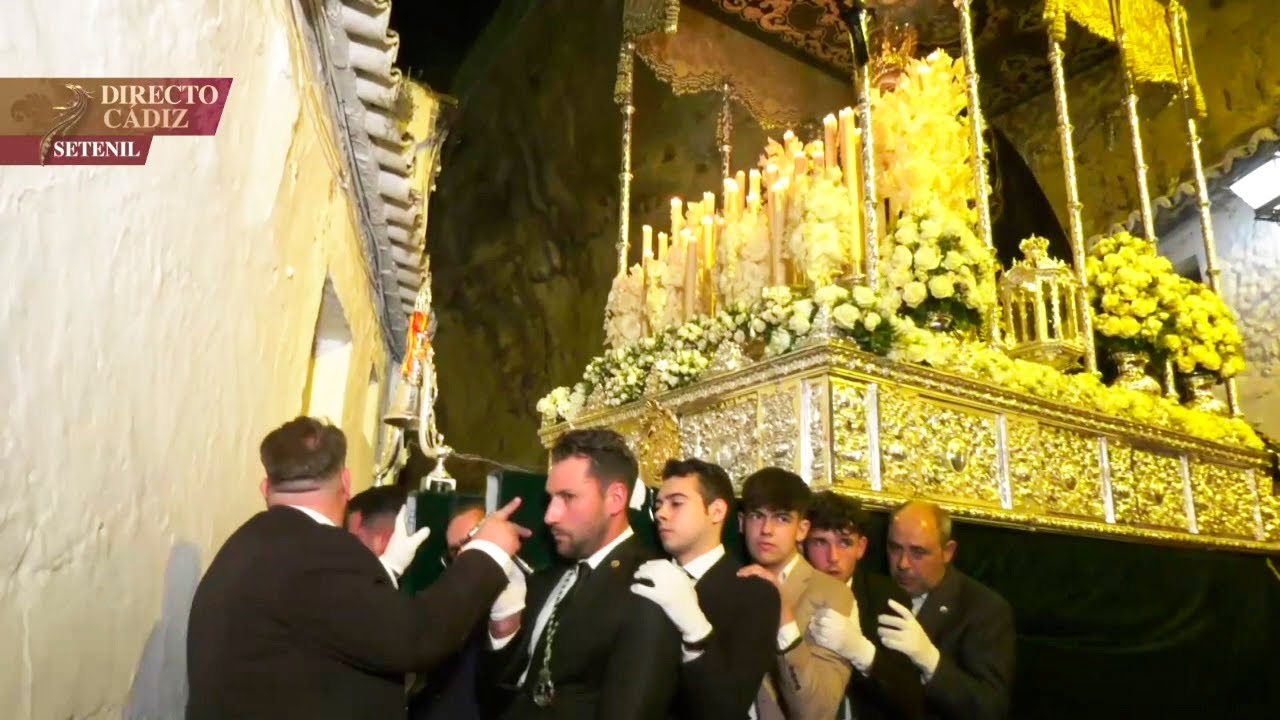 Momentos de Los Blancos de Setenil: la Virgen de los Dolores en las Cuevas de la Sombra en 2023