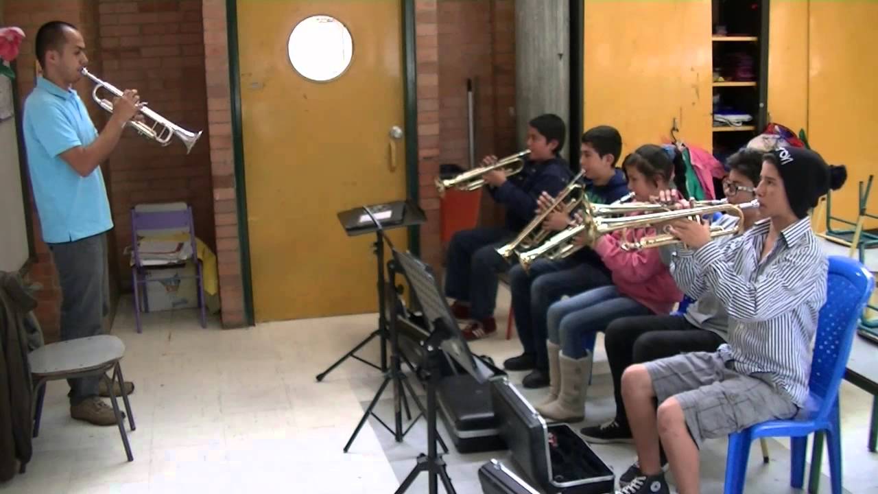Clase de Trompeta en Tocar y Luchar - CAFAM Bellavista