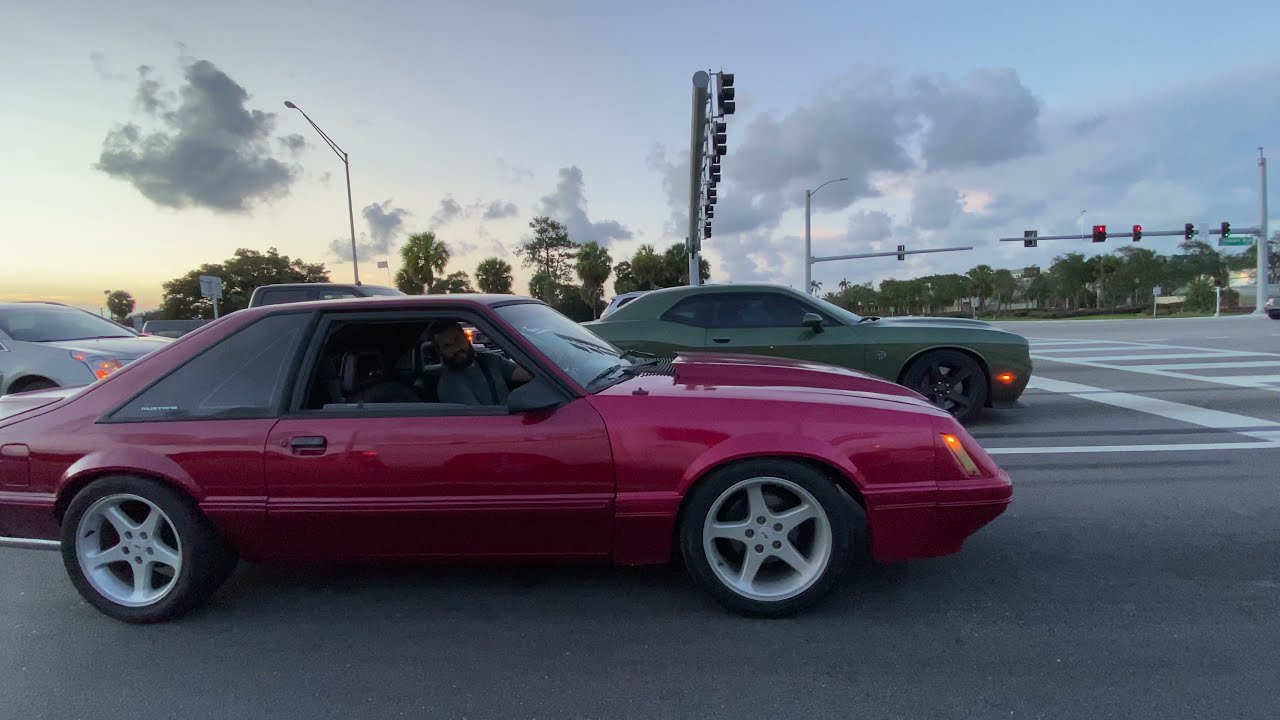 Foxbody против Hellcat Challenger
