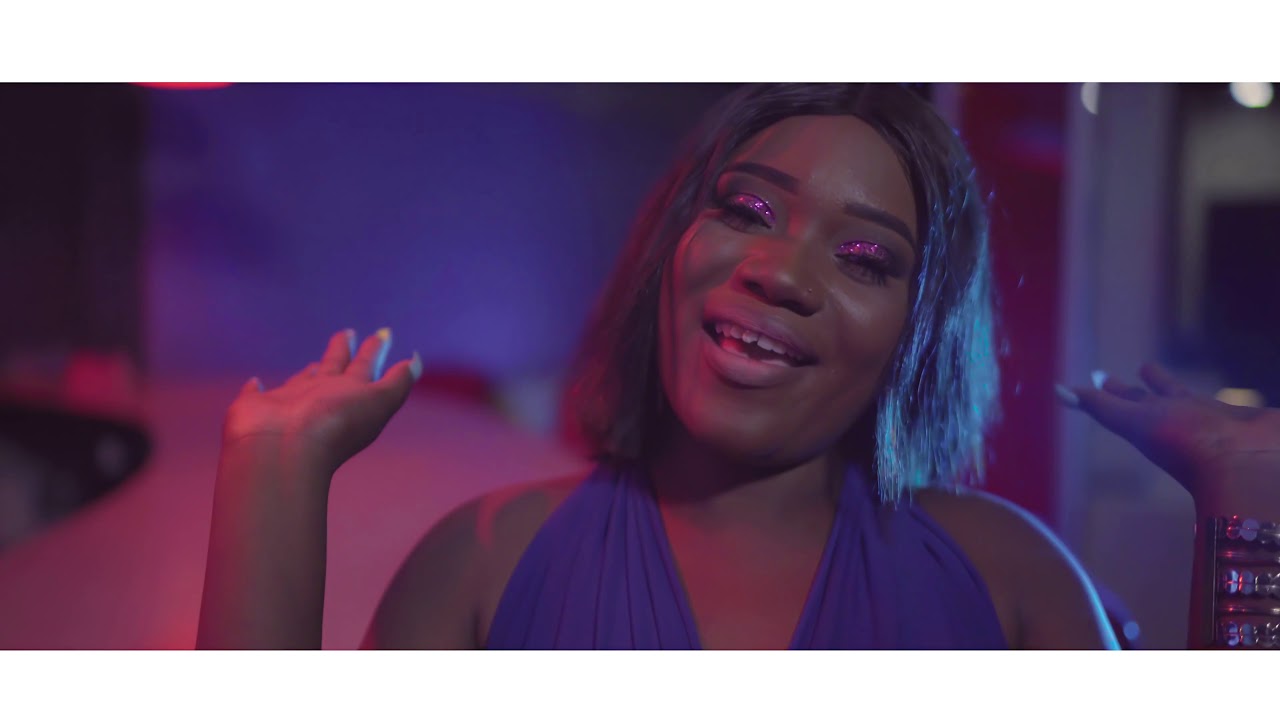 FANNY SENAN  BIEN GERER CLIP OFFICIEL  by ONESHOT