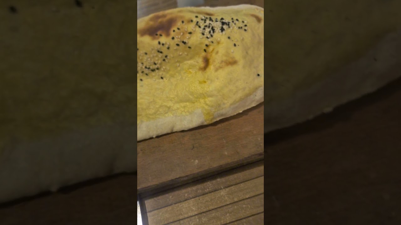 Famous Turkish bread 🍞 🇹🇷 