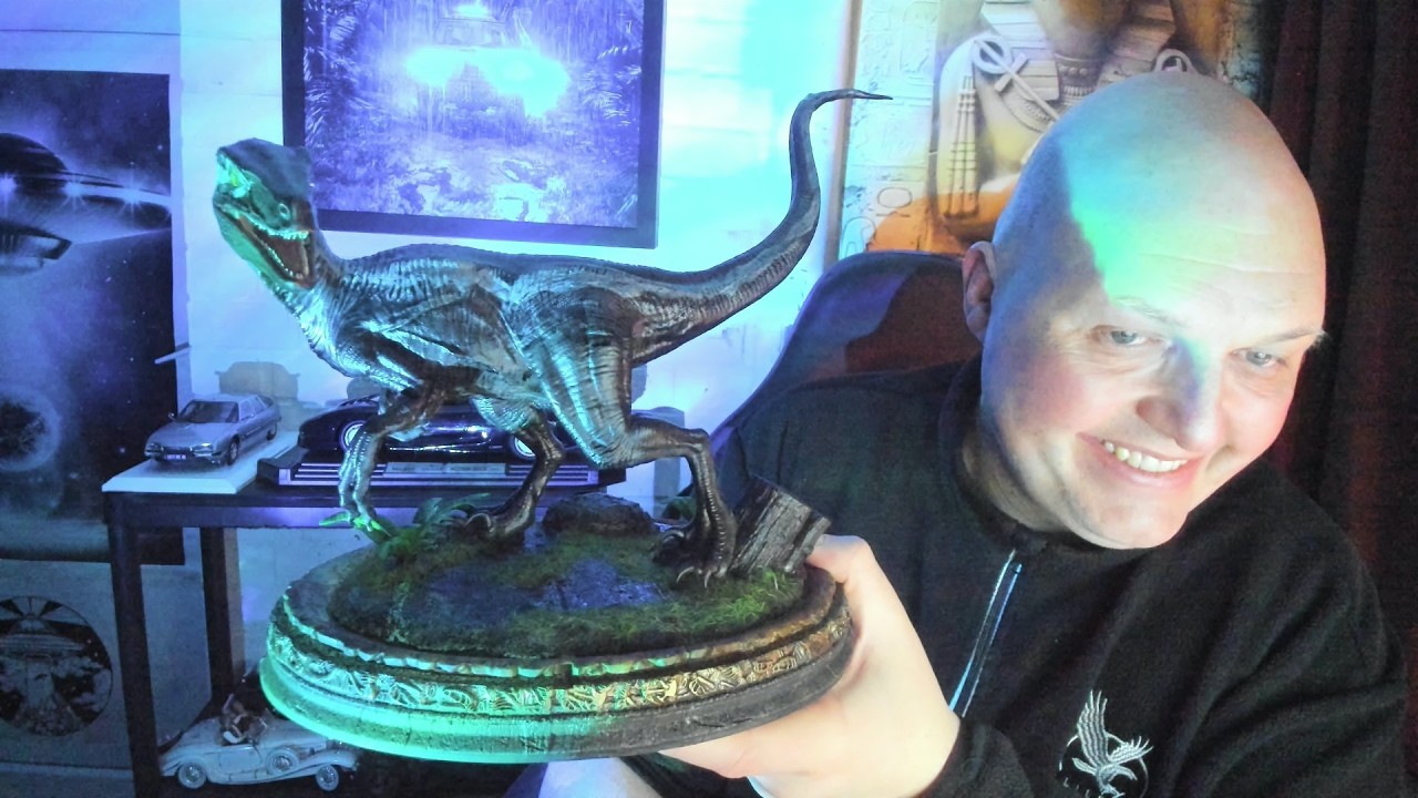 JURASSIC WORLD 2015 Velociraptor Bleu