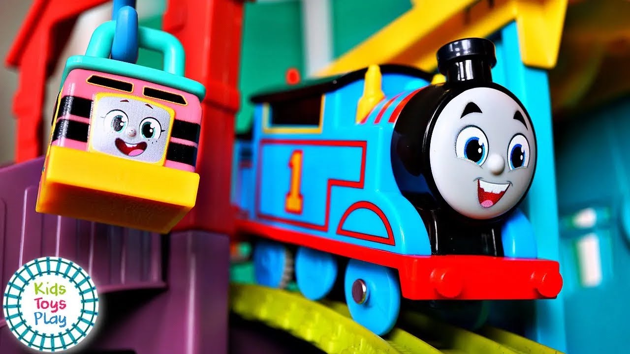 Thomas and Friends Fix 'Em Up Friends Motorized Trackmaster Set