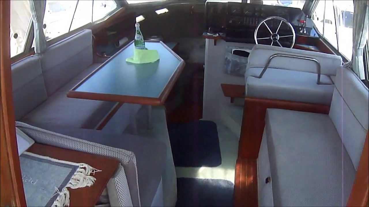 Bayliner 2850 Flybridge Cruiser Video @ South Mountain Yachts (949) 842-2344