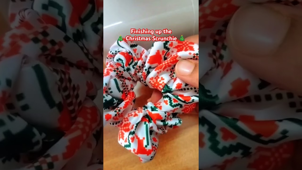 Red - Green Christmas Scrunchie! (shop link is in bio 🫶)   #scrunchies #fypシ゚