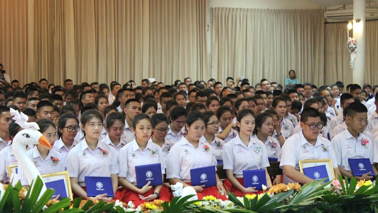 ปัจฉิมโอวาทอำลาสถาบัน รังษีวิทยา สายรุ้ง ปีการศึกษา 2559