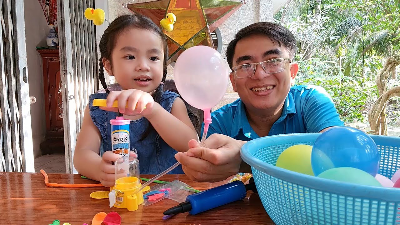 Cậu ba Xí Muội thử Ống bơm bong bóng tí hon 💚 Xí Muội XM