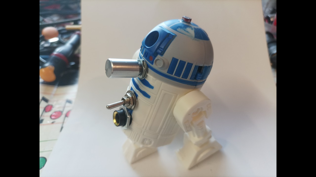 Circuit Bent R2D2 by Psychiceyeclix #r2d2 #starwars #circuitbent #electronicmusic #noise #soundart