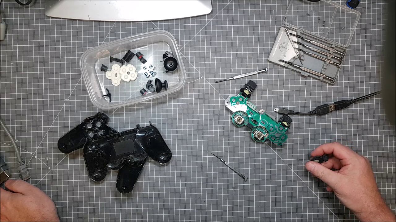 Sony PlayStation 3. Sixaxis controller Cleandown and rebuild