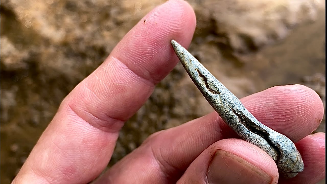Artifact hunting TN - Ancient metal arrowhead?