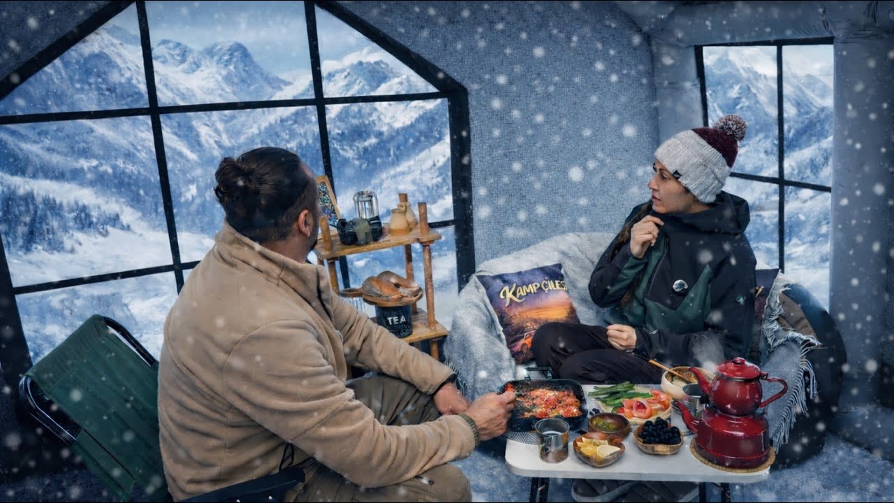Dağlarda Şişme Çadırda Kış Kampı | –12°C