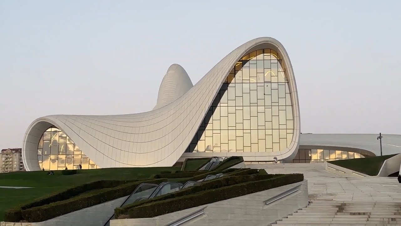 Heyder Eliyev Merkezi | Heydar Aliyev Center | Baku Visiting Places | OLD Car Museum ( Episode 7 )