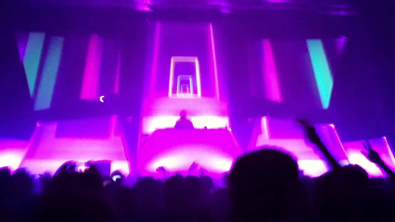 Paul Kalkbrenner - Thüringenhalle 02.10.2011 - Erfurt - Altes Kamuffel